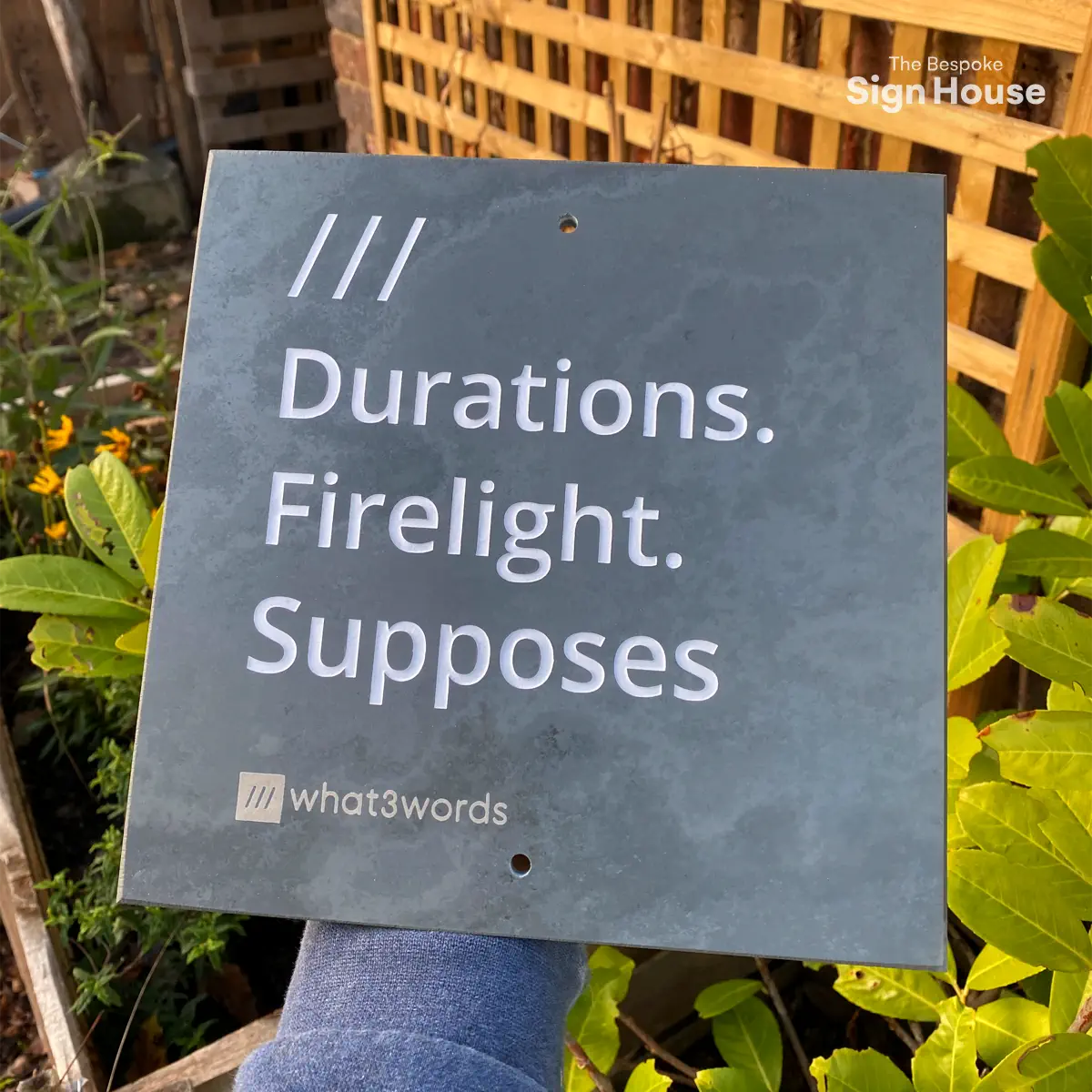 large what3words address sign
