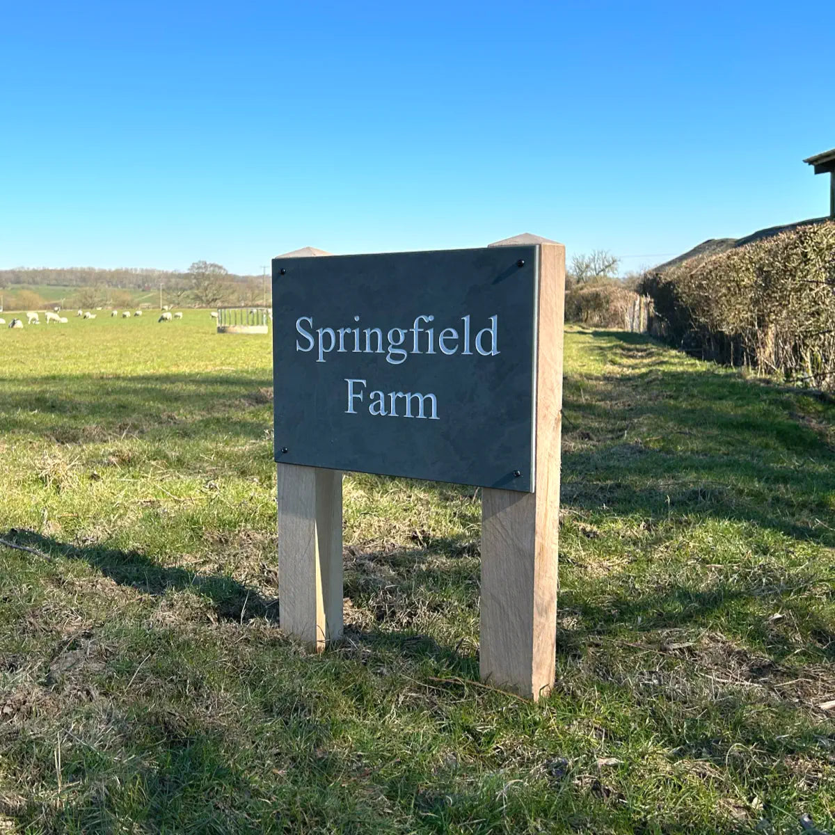 Slate House Name Sign with Pyramid Top Oak Posts