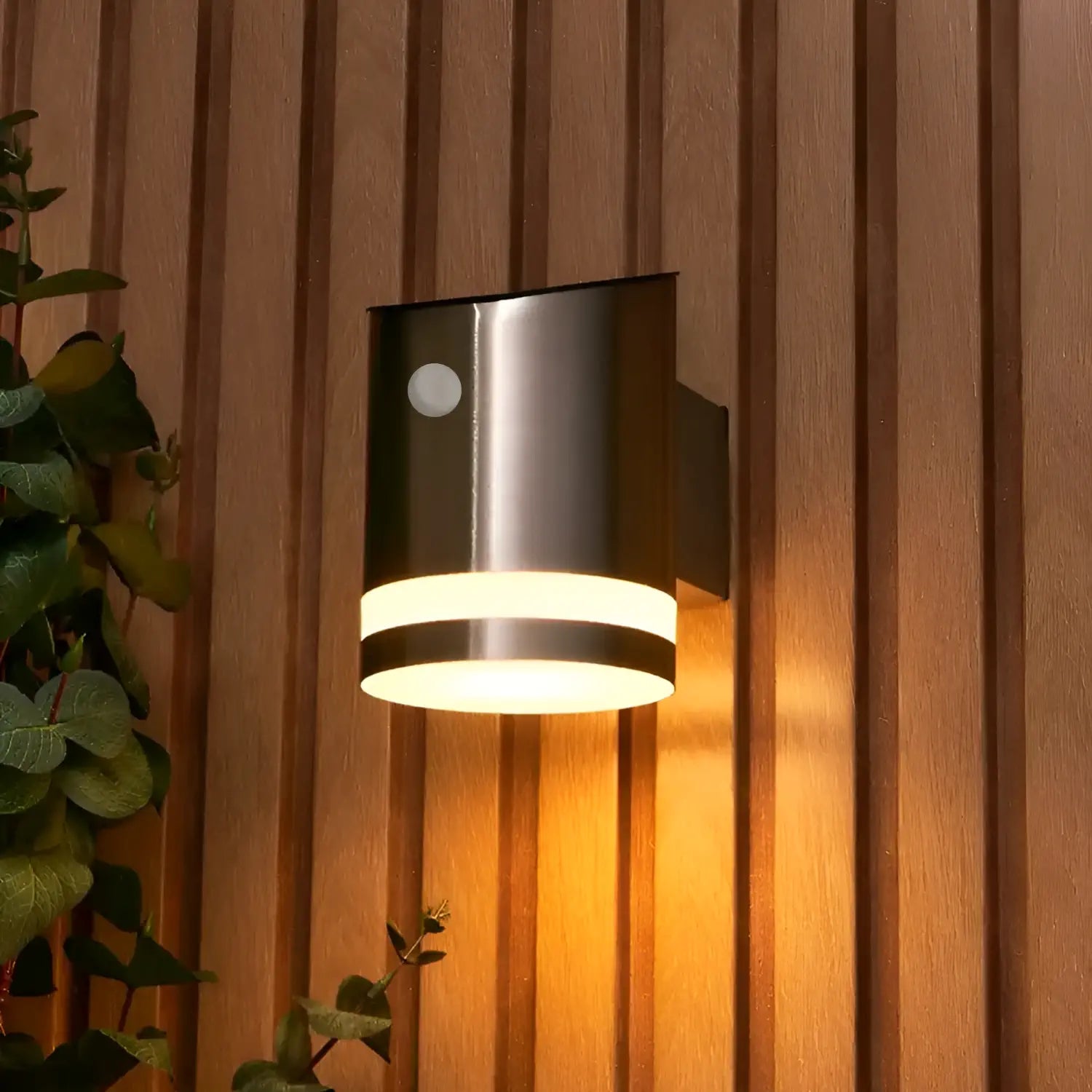 Solar Powered Sensor Outdoor Wall Light