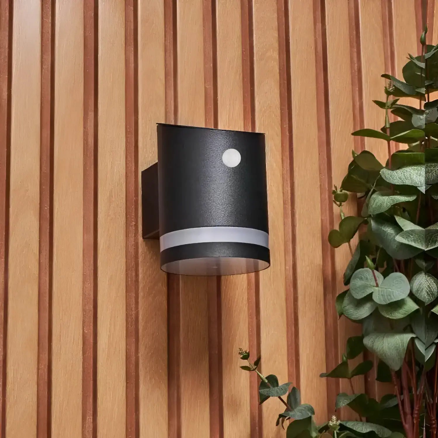 Solar Powered Sensor Outdoor Wall Light