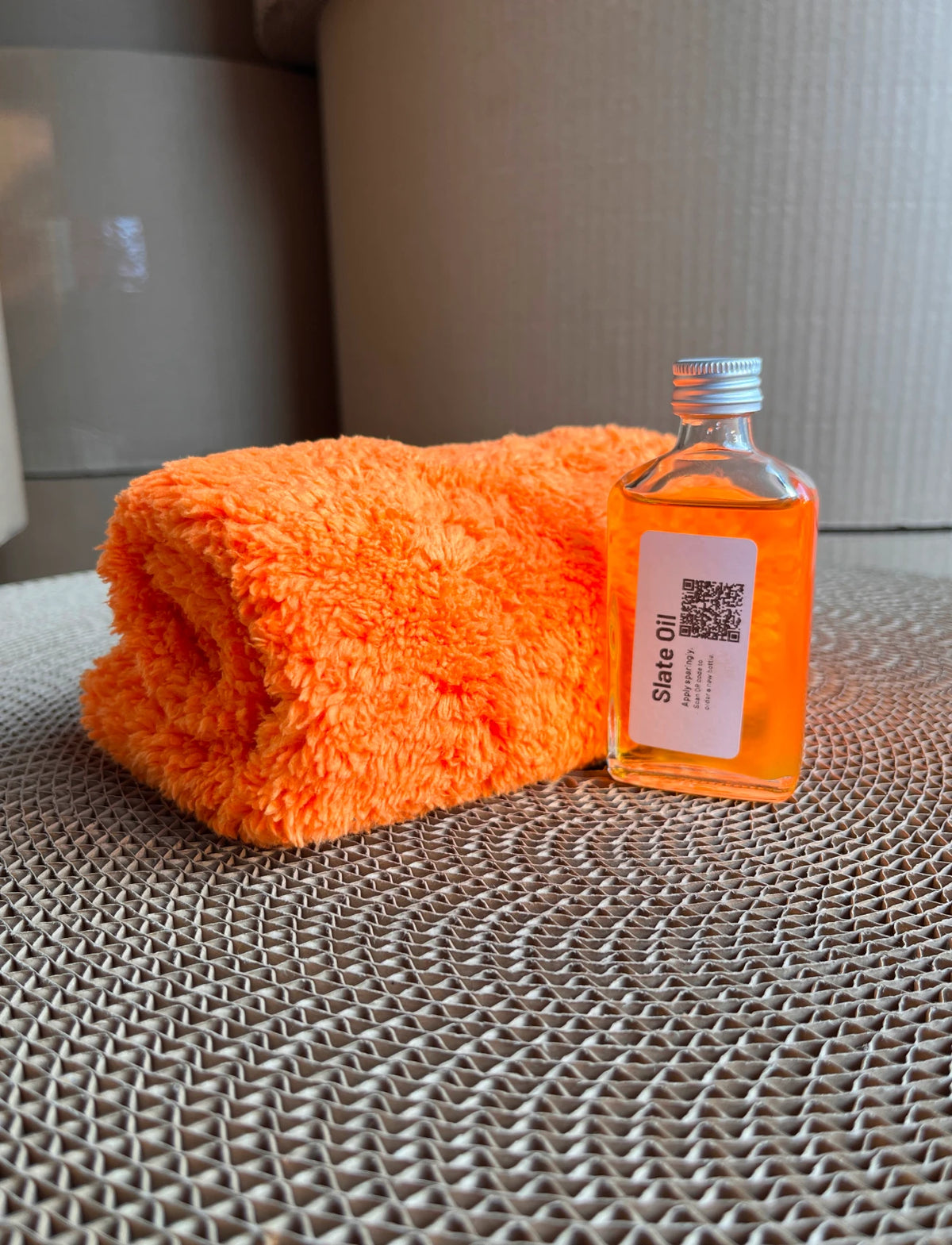 Rejuvenating Stone Oil & Microfibre Cloth