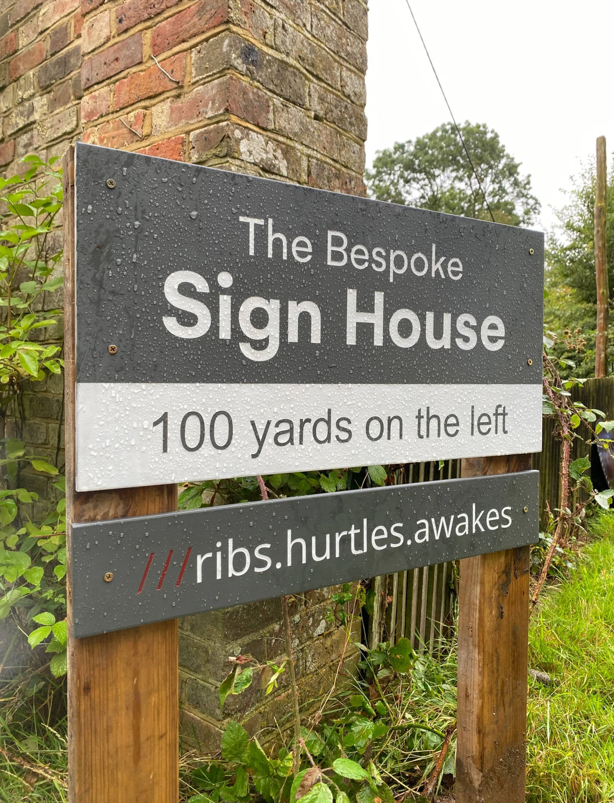 What3words Long Slate Sign
